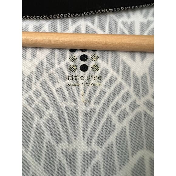 Title Nine Gidget Sheath Athletic Athleisure Dress Outdoor Hiking Beach Active L - Picture 2 of 4